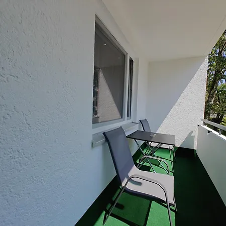 Modern Neuburg Uu - Neu - 2 Zimmer, Komfort, Ausgestattet, Smart Tv, Wi-fi Apartment *